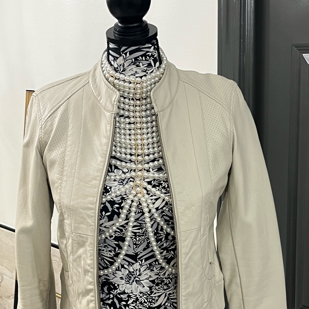 Limited XS Cream Leather Jacket